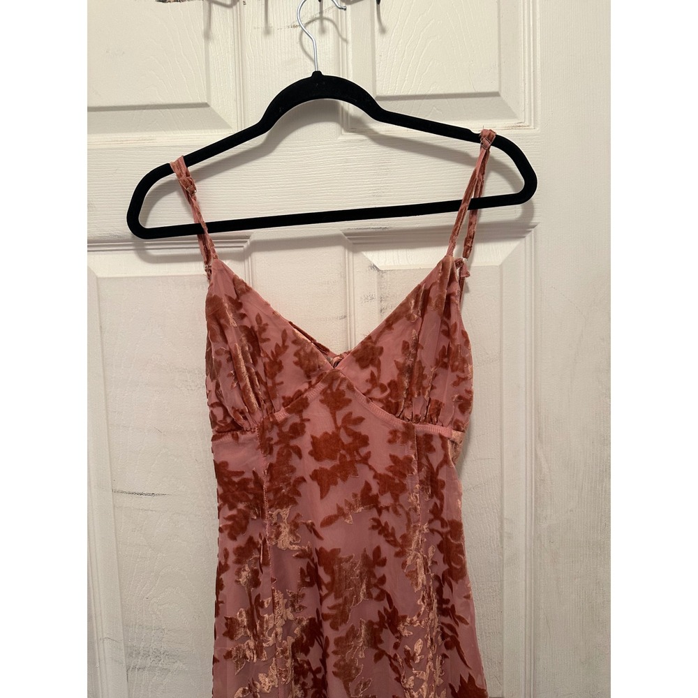 Lulus Dusty Rose Burnout Velvet Floral Midi Slip Dress Pink Size M Tie Back Y2K - Picture 2 of 4